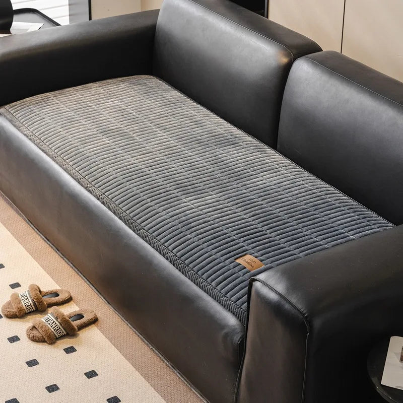 Flannel Sofa Cover – Thickened Non-Slip Couch Protector, Cat Scratch Resistant